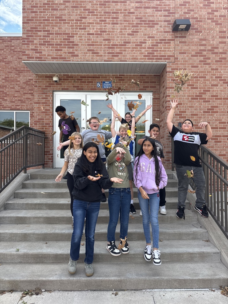 5th grade science leaf walk! Ms. McIntosh's class examined and classified them.