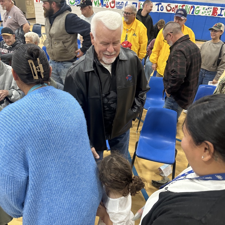 🇺🇸 Honoring our heroes! West Liberty ELC/Elementary celebrated our veterans today with a special assembly. Thank you for your service!