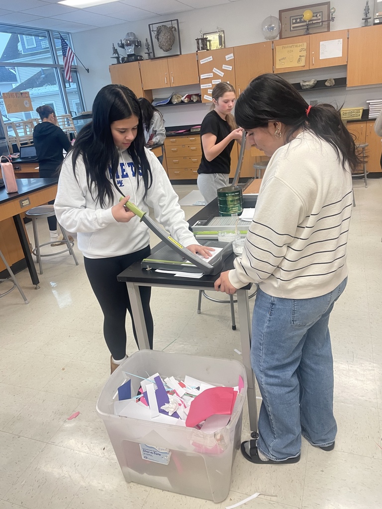 8th graders are working hard on their science fair projects. They will be showcasing their hard work on Jan. 14, 2026!