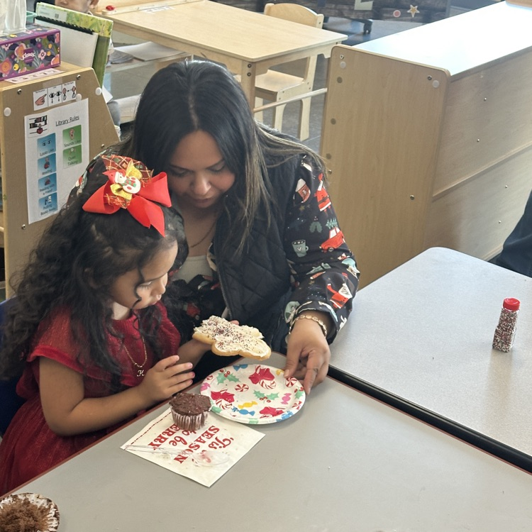 family cookie decorating