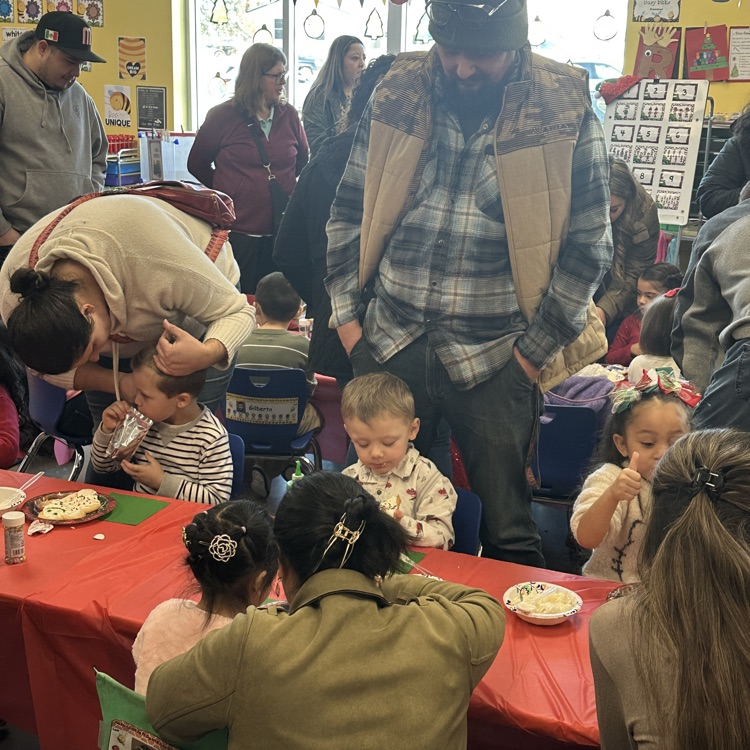 family cookie decorating