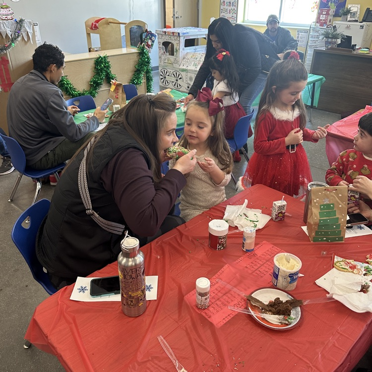 family cookie decorating