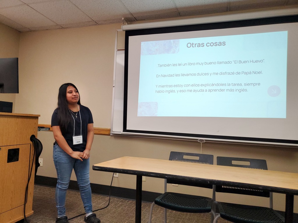 Encarnacion Tzip presents in a breakout session