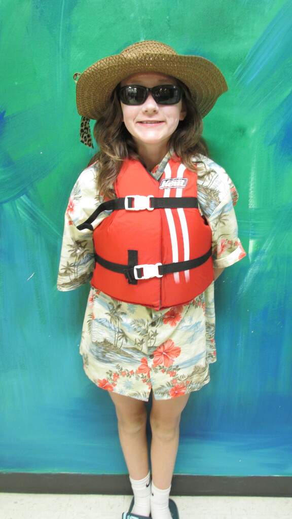 A little "Tacky Tourist" Day to pump up our Friday and the countdown to summer!