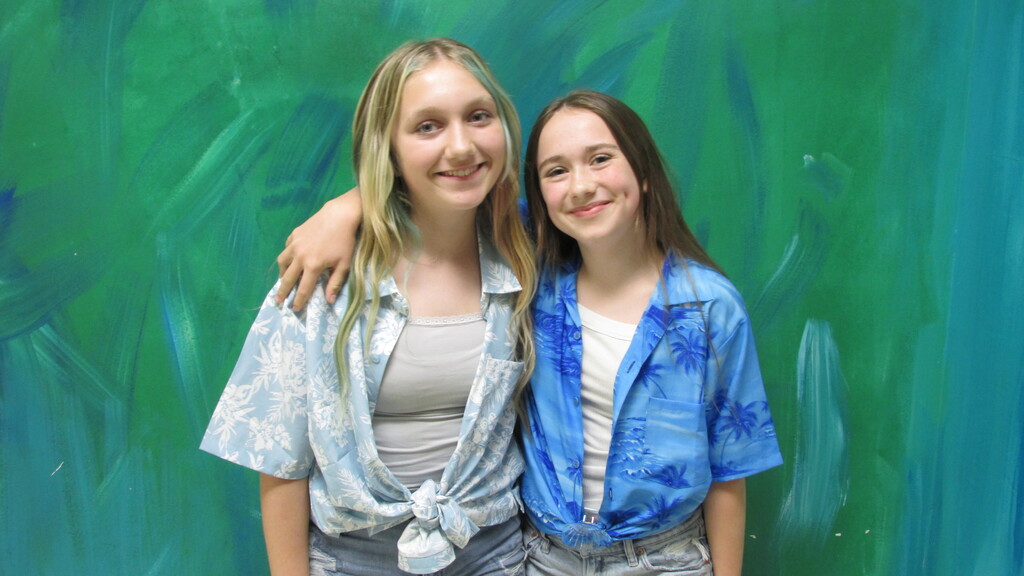 A little "Tacky Tourist" Day to pump up our Friday and the countdown to summer!