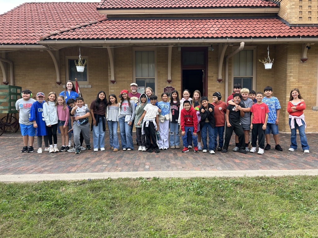 5th graders took a surprise trip to the Depot in town for Ms. McIntosh's Social Studies Class last week! What a great experience!