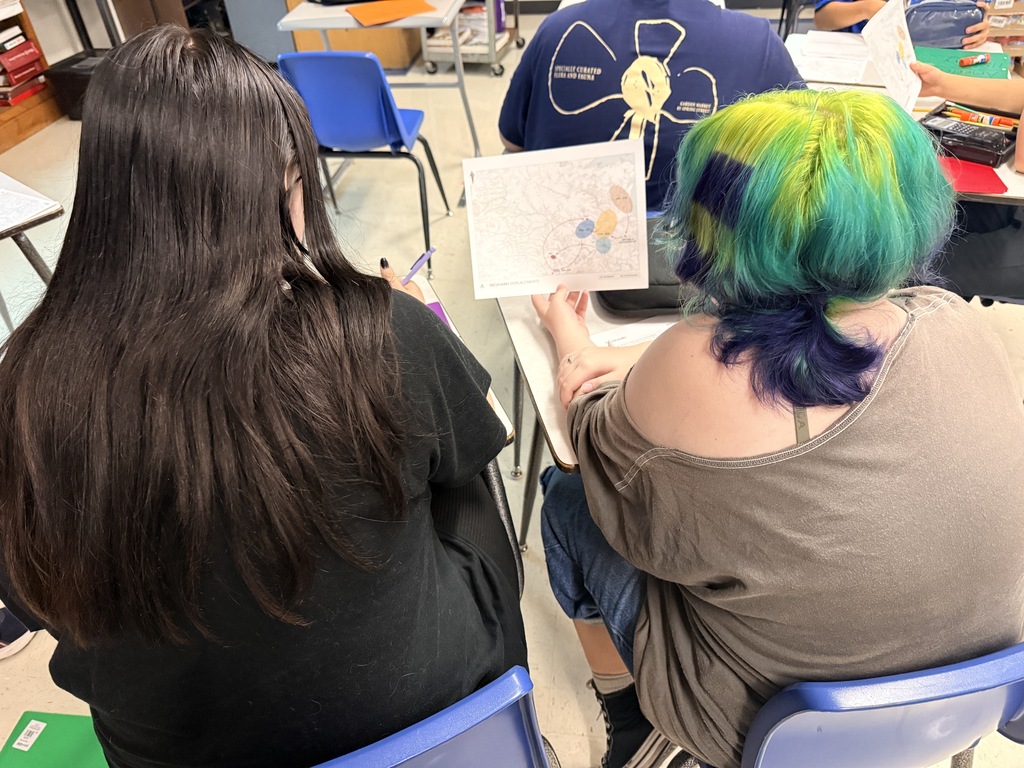 Students in Mr. Stevenson’s class recently wrapped up a new short unit he developed about the past, present, and future of the Meskwaki in Iowa. They considered and discussed primary and secondary sources to learn about the only federally recognized Native American nation in Iowa today