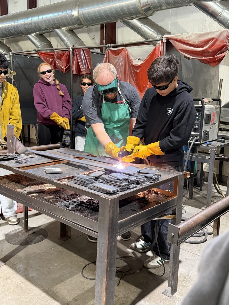8th grade students in Vocational Ag this quarter got to try their hand at plasma cutting with Mr. Morris!