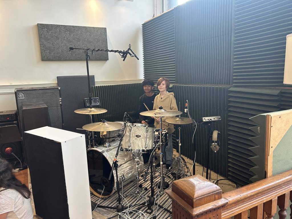 6th grade Music Enrichment class recorded an original spooky song at the Vault recording studio in West Liberty!