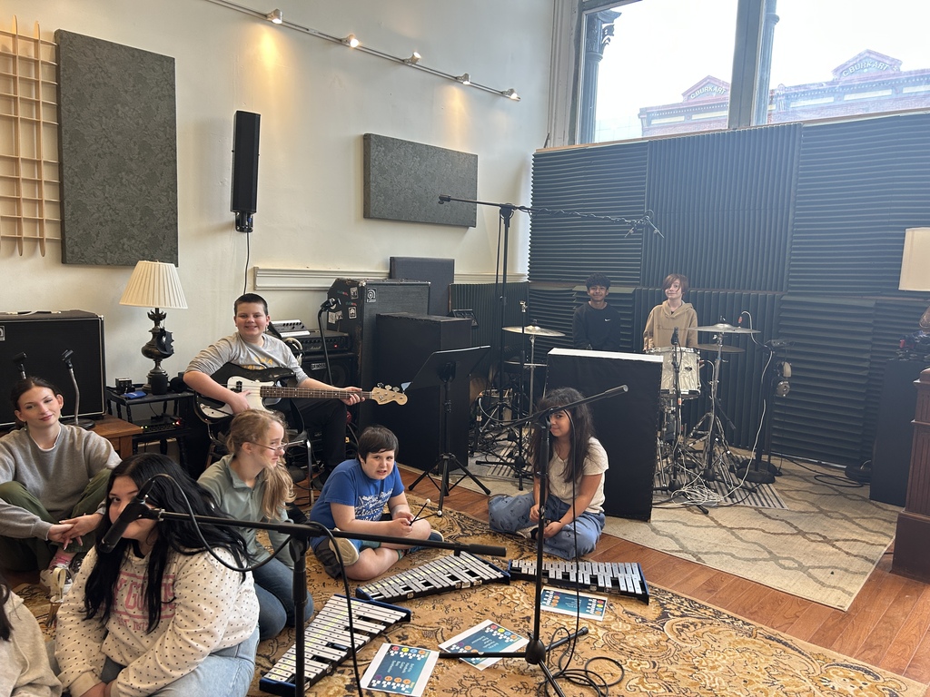 6th grade Music Enrichment class recorded an original spooky song at the Vault recording studio in West Liberty!