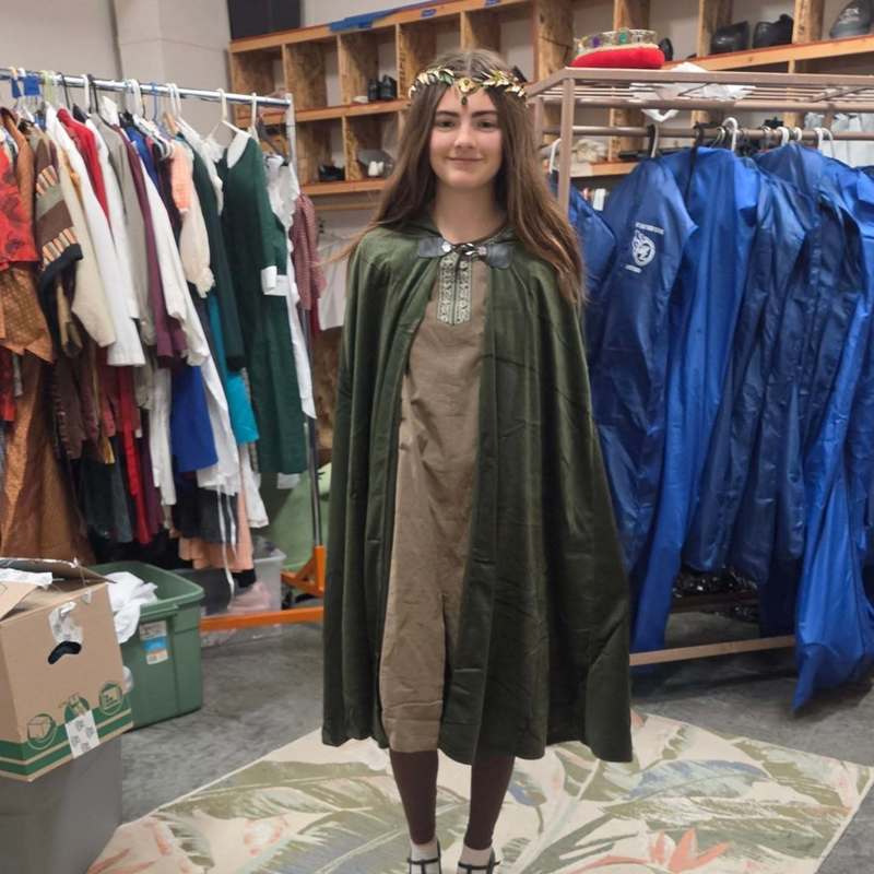 Madelyn Deahr - Young Elsa, Hidden Folk, Oaken Family, Townsperson