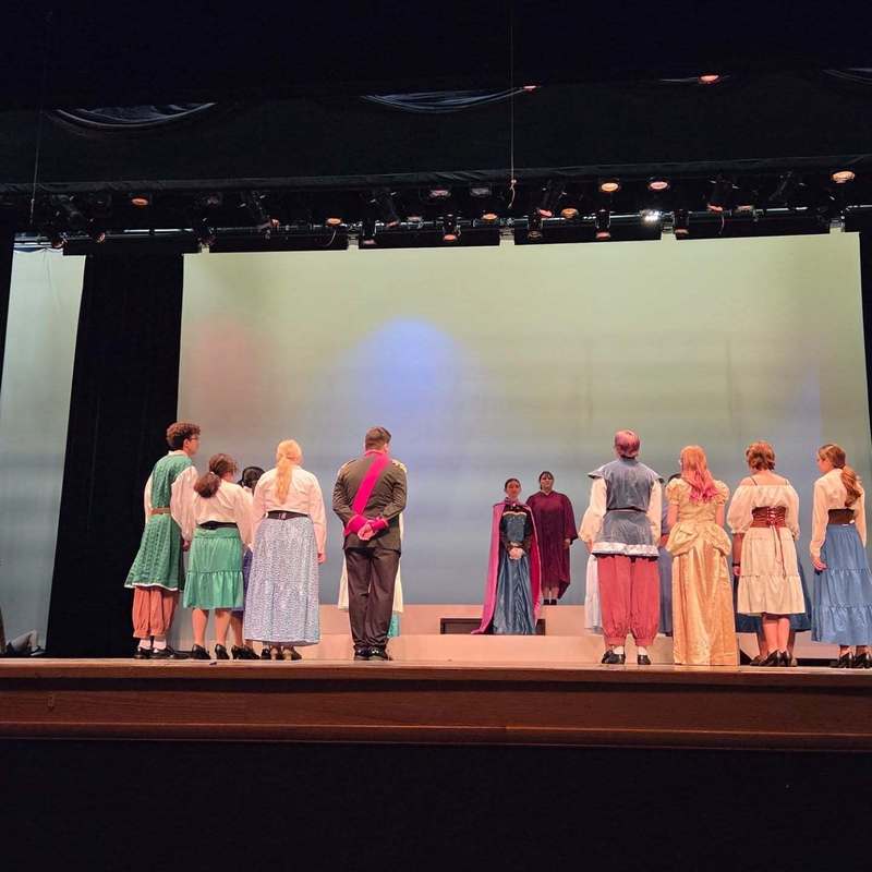 Frozen Jr Dress rehearsal