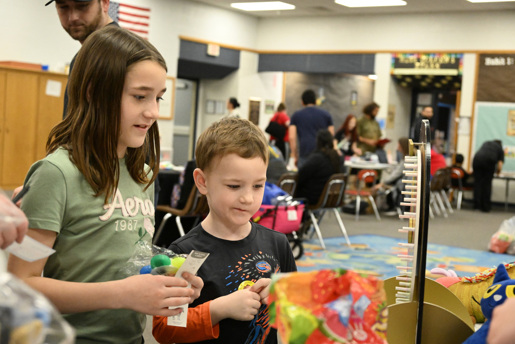 two kids at kindergarten roundup