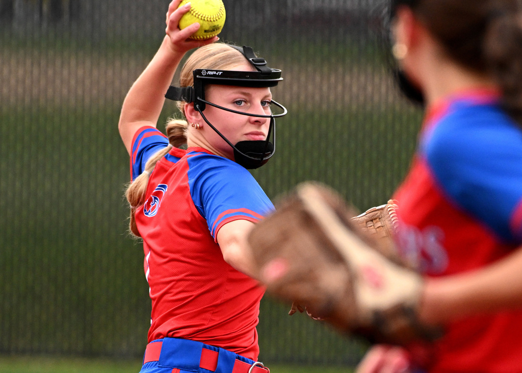softball player