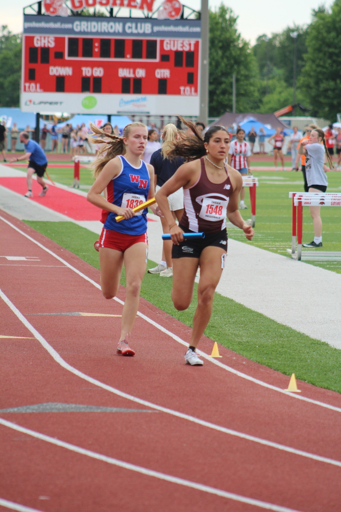 track runner