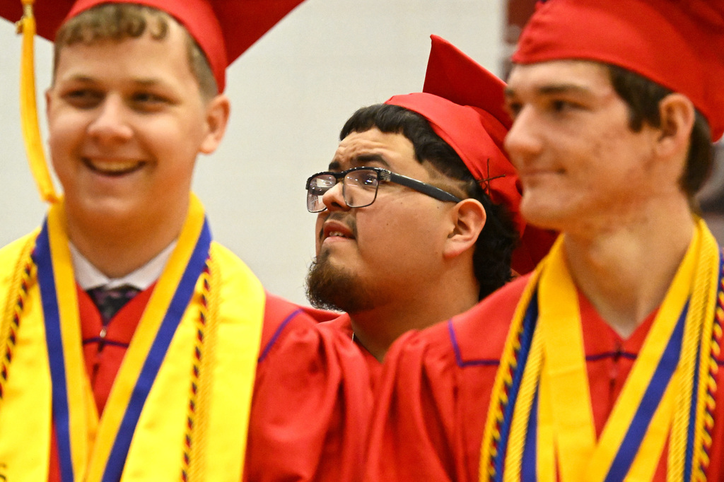 west noble graduation scenes