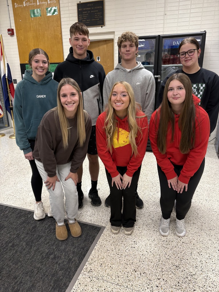 West Nodaway Honor Society members served the Veterans breakfast.