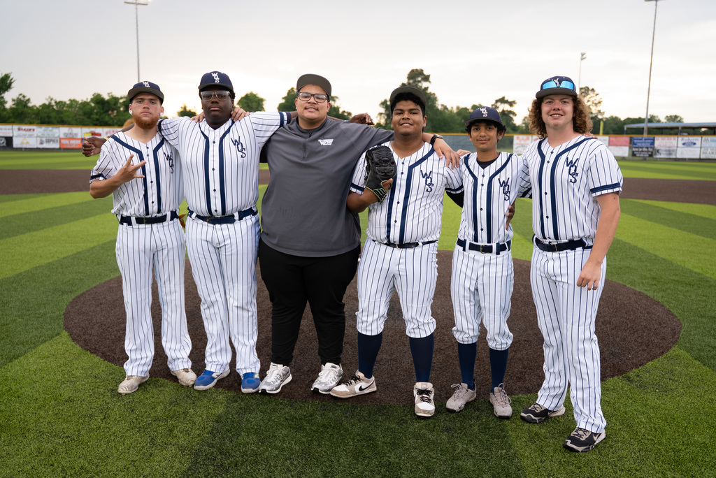 WOS Mustang Seniors group photo for the 2025-2026 senior night