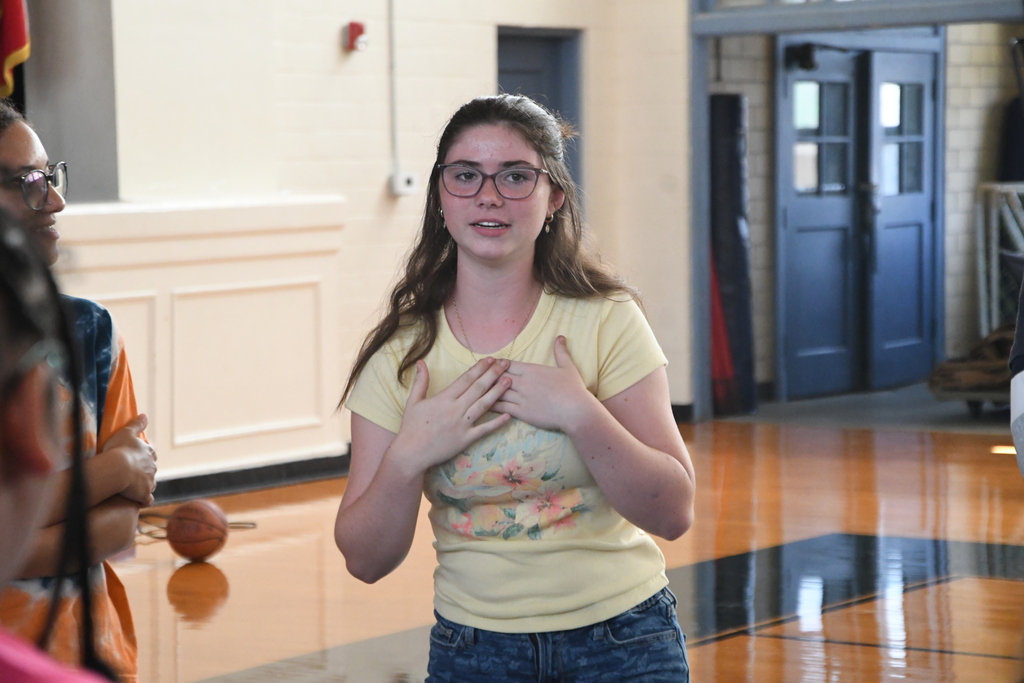 Student playing memorization game