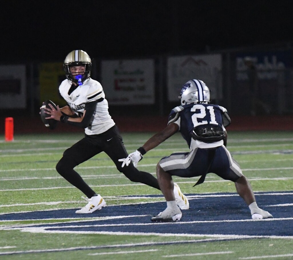 #21 chasing down the opposing quarterback