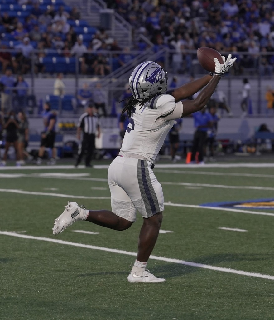 #5 catching a pass