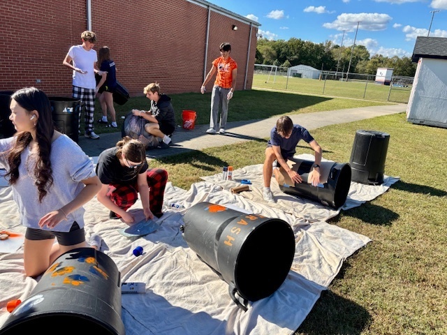 KeyClub Students hard at work