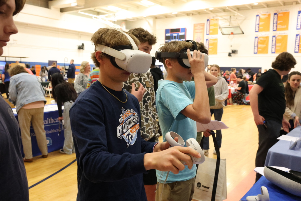 West Point Middle/High School recently hosted its second annual Career Fair, and it was a fantastic opportunity for students to connect with their futures! 🚀  Dozens of local businesses, organizations, and military representatives spent time sharing insights about career paths, required training and education, and what students can expect in a variety of professions. Students also gained valuable experience engaging in professional conversations with adults.  Thank you to all of our community partners who made this event possible. Your time and commitment made a tremendous impact on our students! 🙏  