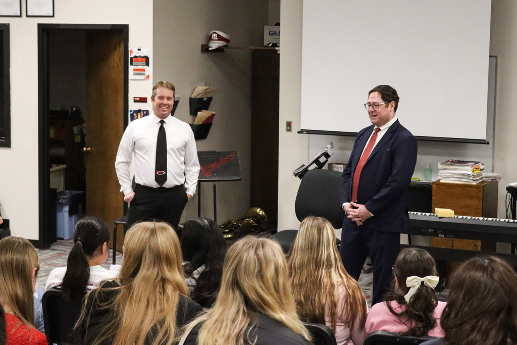 This afternoon, West Point-Beemer had the opportunity to welcome Nebraska Congressman Mike Flood!  Congressman Flood spoke with juniors and seniors about the importance of financial literacy, shared updates on current projects he has been involved in, and emphasized the value of working toward a united country rather than a divided one.  Thank you for taking the time to visit and engage with our students! 🇺🇸  #CadetPride⚔️