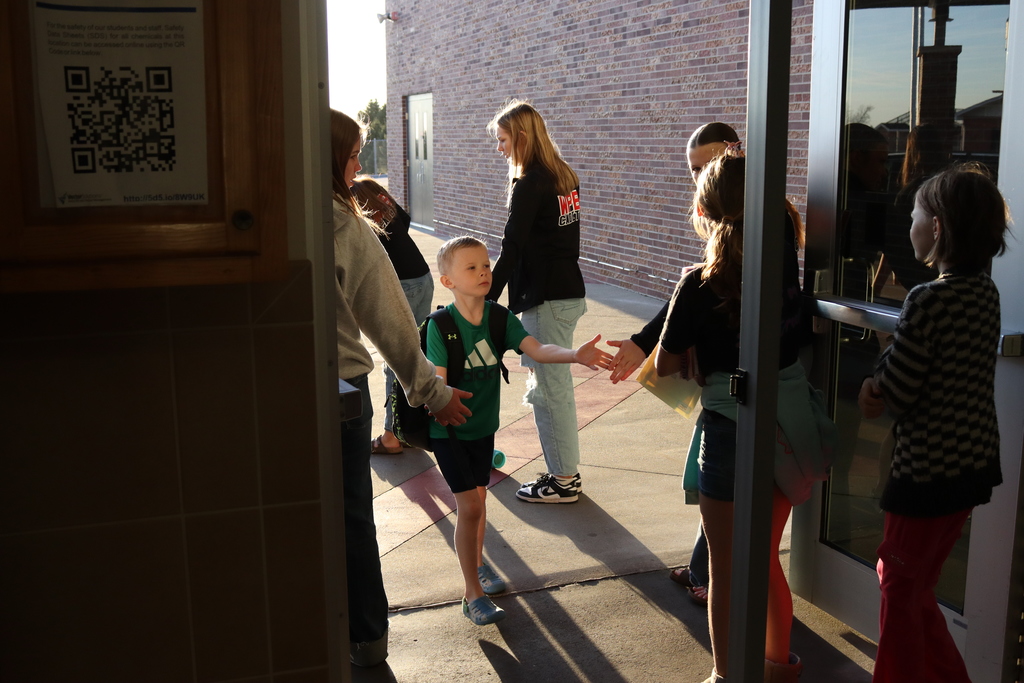 Happy High-Five Friday! ✋  Our Dance and Cheer teams welcomed the elementary students this morning with high fives, smiles, and tons of energy!  They definitely brought the spirit and helped kick off a beautiful Friday morning on a high note! 👏  #cadetpride⚔️