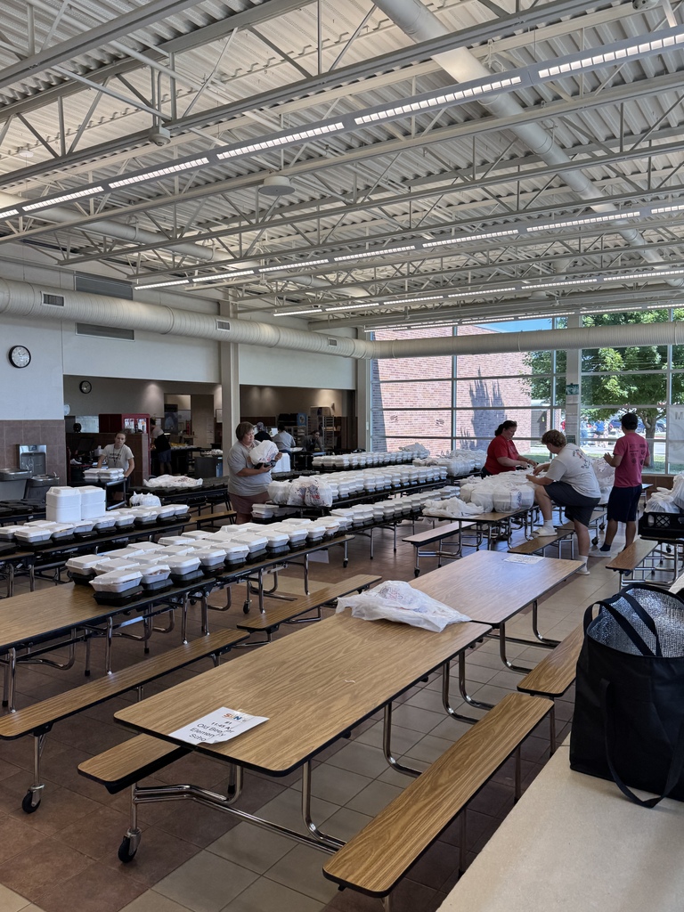 Week #3 of our Summer Food Program! ✅  A huge THANK YOU to all of our dedicated workers who help prepare, package, and deliver meals to ensure children in our area have access to nutritious food all summer.   Join us in thanking this amazing team for all they do! Drop a ❤️ or a thank you in the comments to show your appreciation for their hard work and dedication to our community!  #cadetpride⚔️