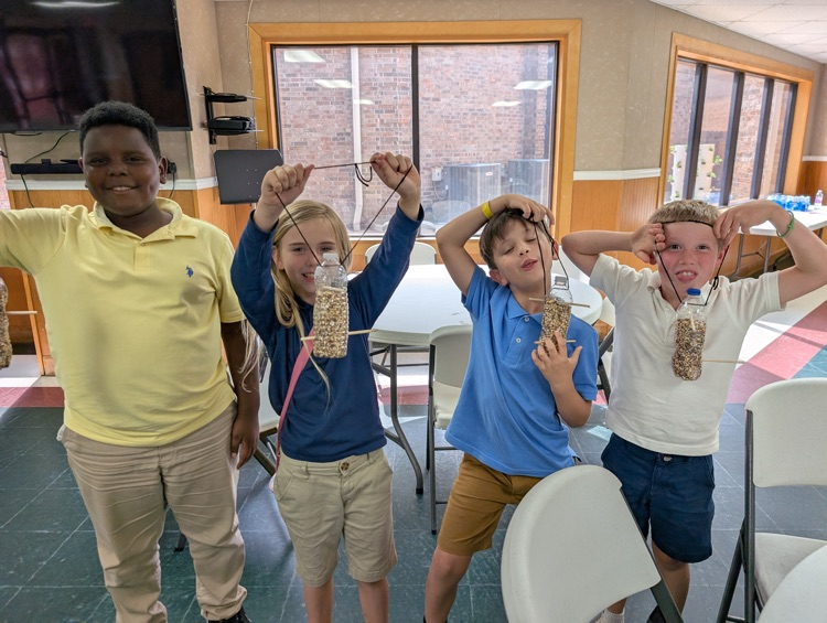 4H bird feeders