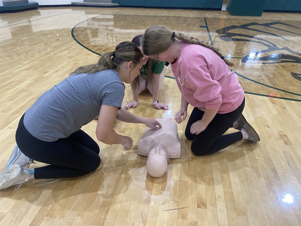 Jrs & Srs trained on hands-on CPR, Stop the Bleed