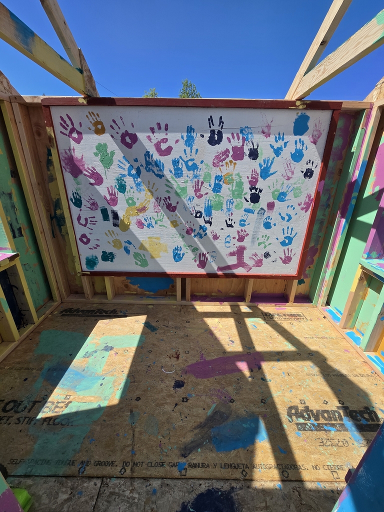 community wall