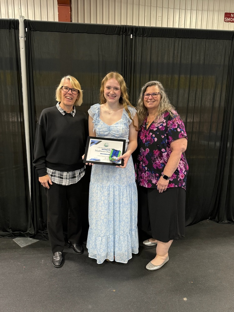 Maddie with Mrs. Bruns and Mrs. Linscott MACTE STOY