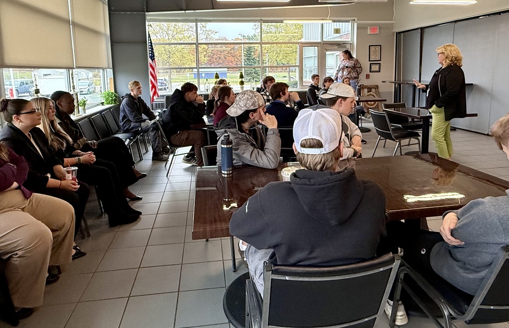 Cary Olson Cartwright visits WRVC