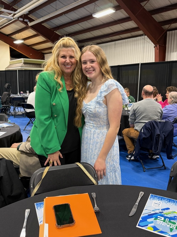 Maddie and Mrs. Noyes MACTE STOY