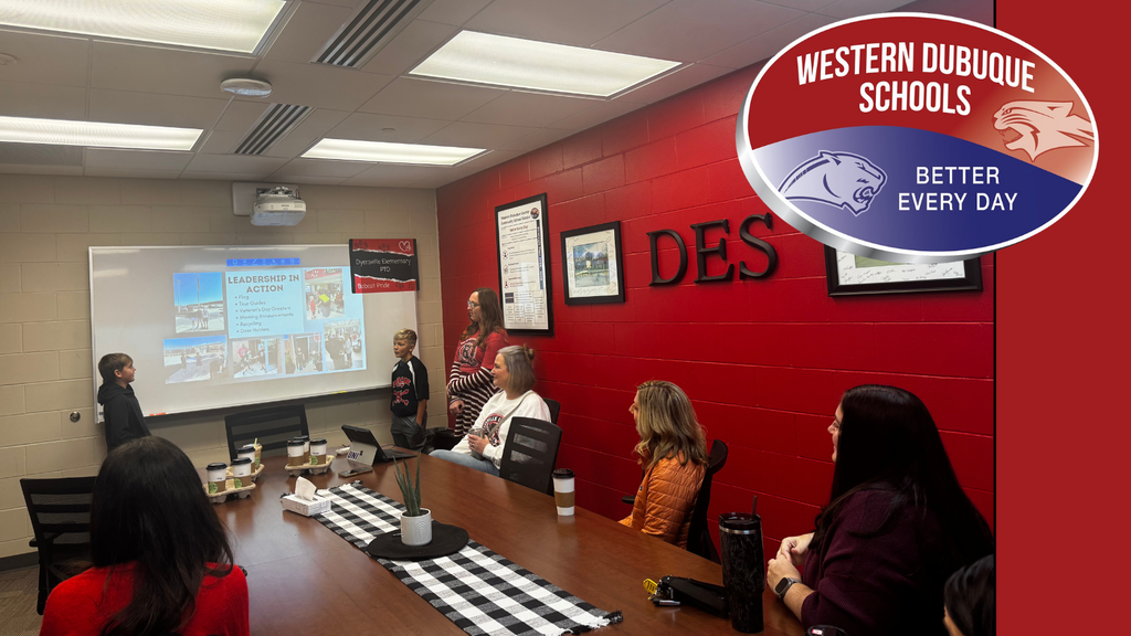 Dyersville students presenting