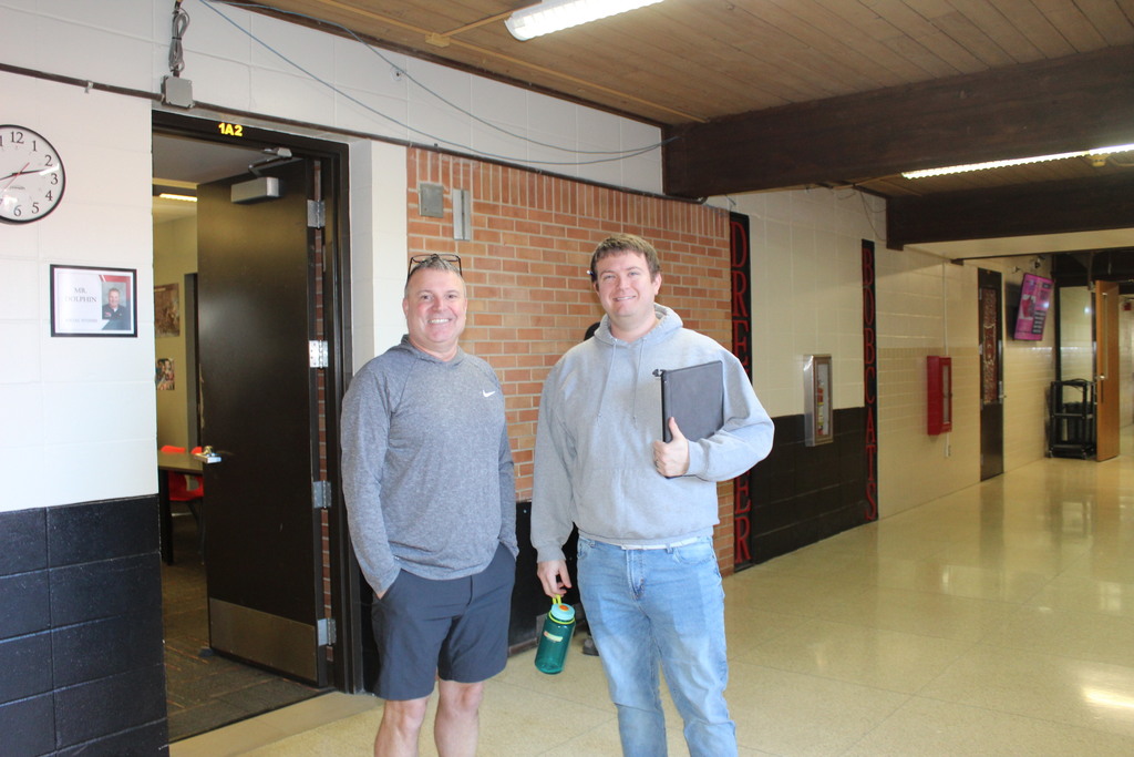 Monday MaRcH MaDnEsS dress up day is "Gr-outfit" Day!