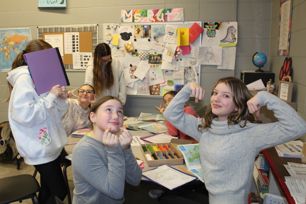 Monday MaRcH MaDnEsS dress up day is "Gr-outfit" Day!