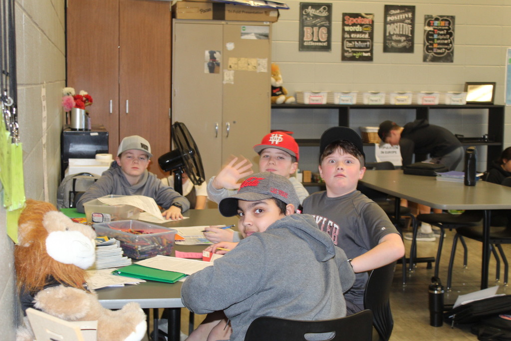 Monday MaRcH MaDnEsS dress up day is "Gr-outfit" Day!