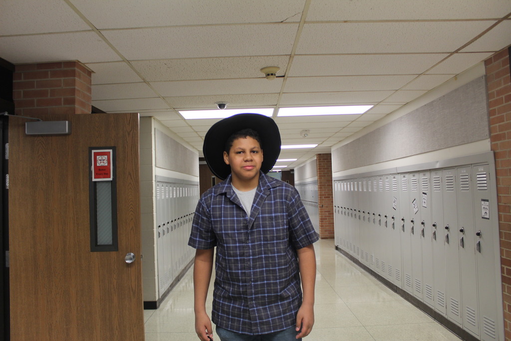 Today's dress up theme is Country vs Country Club Day. Students dressed up as a country person or they dressed up as a golfer in golf Apparel. Students are having fun dressing up this week!  Tomorrow is Mom vs Dad day.  (written by: Hailey, Lia, Lucy)  