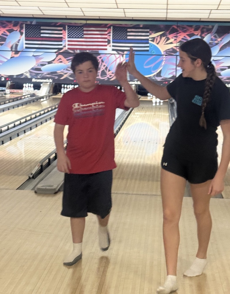 Lots of fun was had when our Leadership students went  bowling with our Pathways and Essentials Science/Social Studies students!