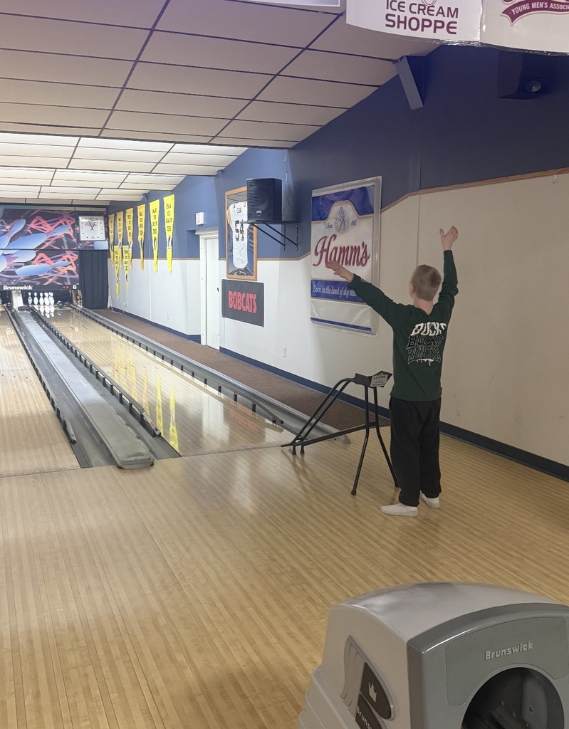 Lots of fun was had when our Leadership students went  bowling with our Pathways and Essentials Science/Social Studies students!