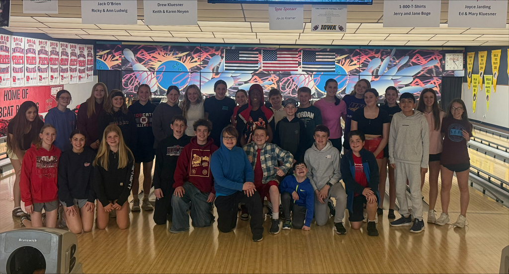 Lots of fun was had when our Leadership students went  bowling with our Pathways and Essentials Science/Social Studies students!