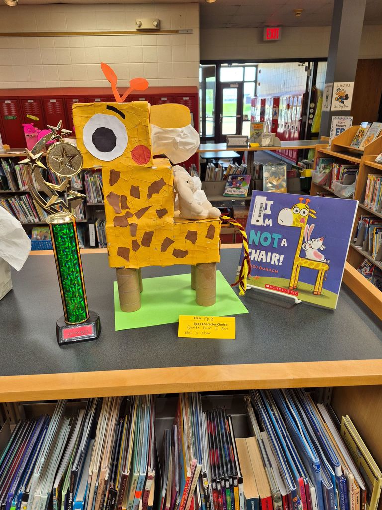 Student project of a giraffe.