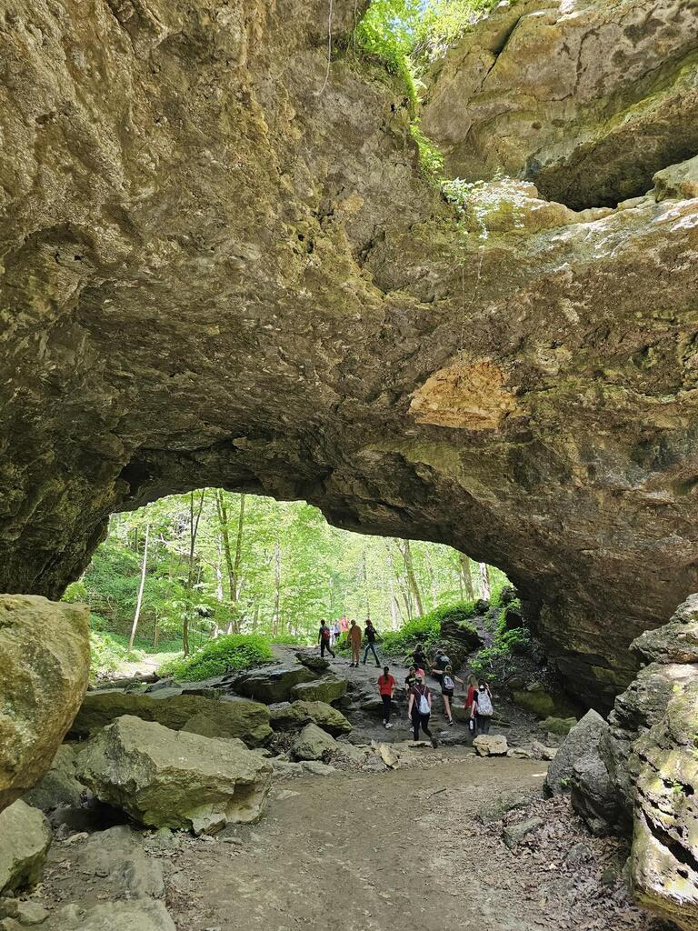 7th grade field trip to Maquoketa Caves