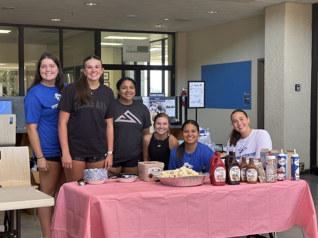The WTC Women's Basketball team helped serve students.