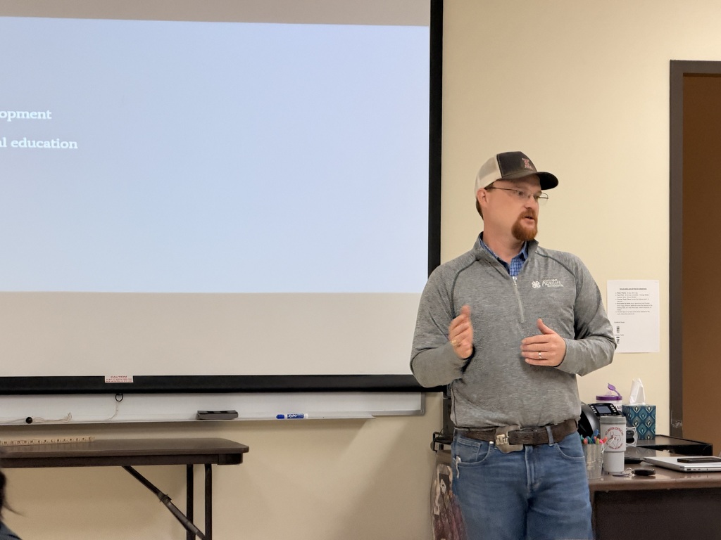 Derek Coffman discusses agricultural education and career opportunities during a guest presentation to Western Texas College students.