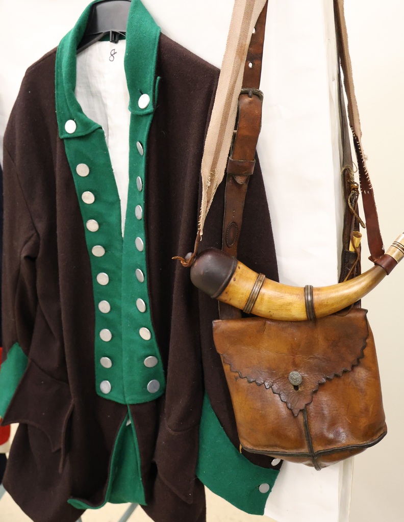 uniform from the American Revolution