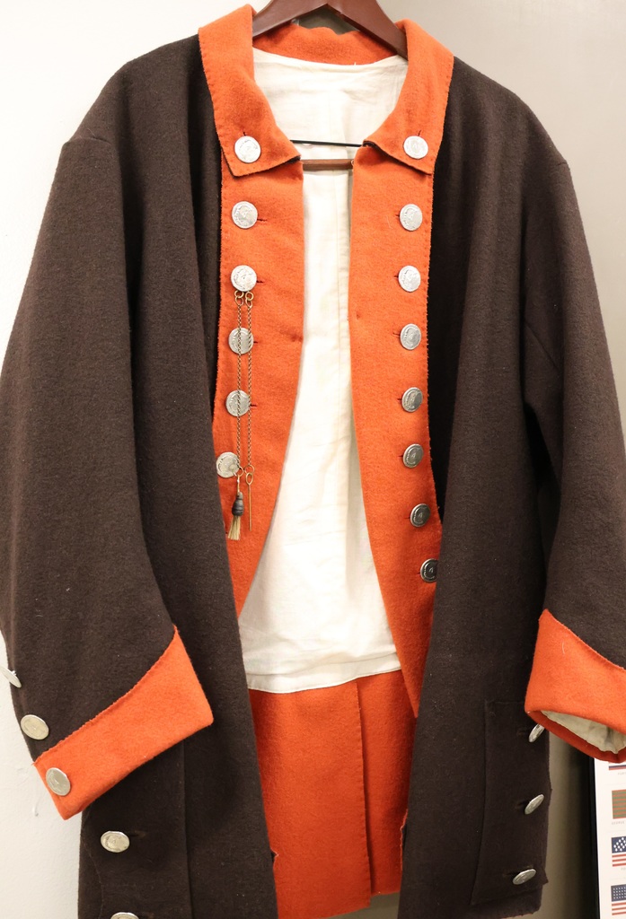 uniform from the American Revolution